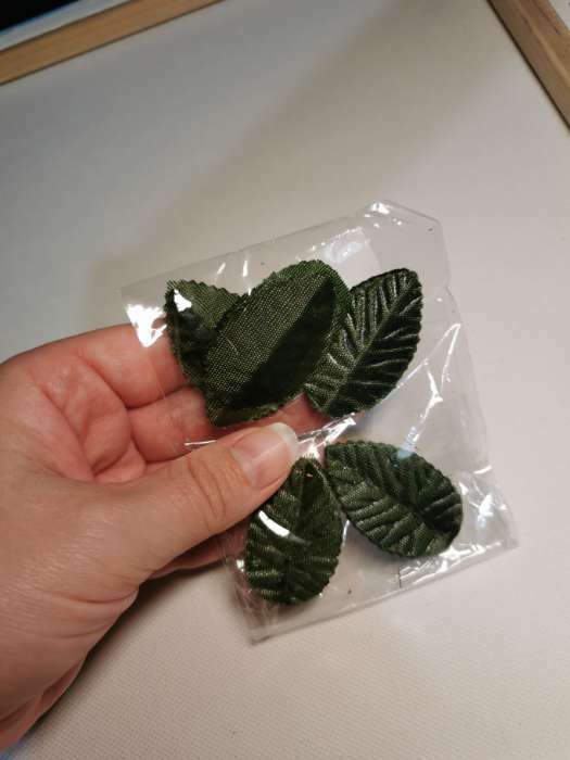 Фотография покупателя товара Декор для творчества "Листочек" набор 100 шт зелёный 4,5 см - Фото 2