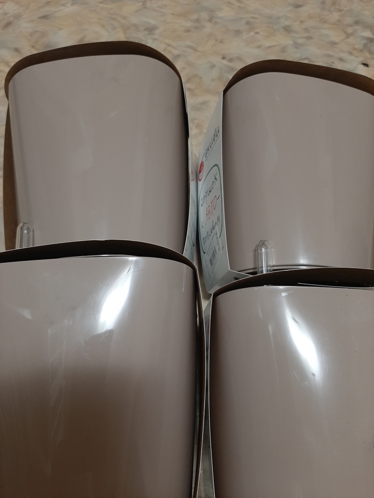 Фотография покупателя товара Кашпо с автополивом «Комфорт», 2,7 л (вставка 2 л), цвет какао