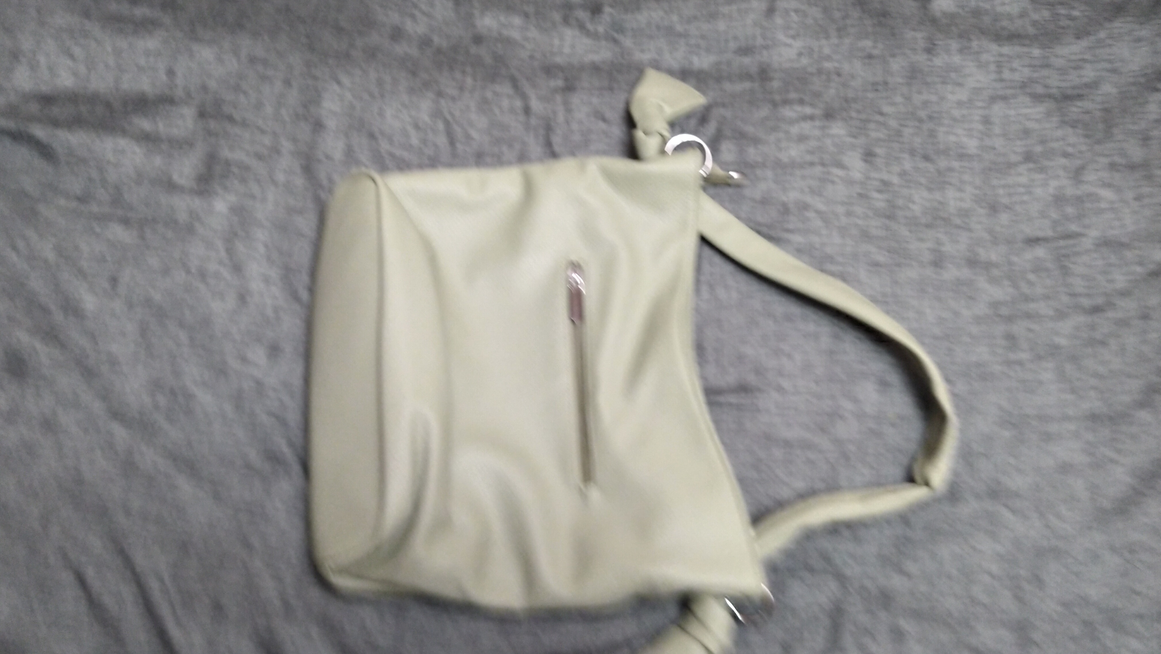 Фотография покупателя товара Сумка-тоут на молнии, 2 наружных кармана, цвет белый - Фото 2