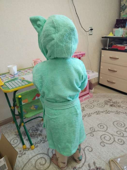 Фотография покупателя товара Халат махровый детский, «Киска», рост 116 см, цвет ментол - Фото 2
