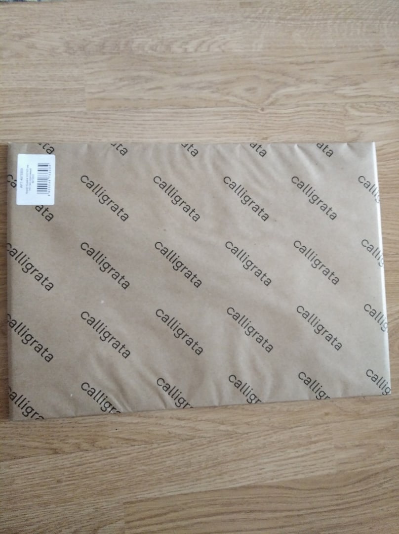 Фотография покупателя товара Крафт-бумага, 300 х 420 мм, 140 г/м², коричневая/серая