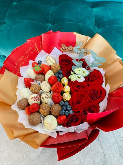 Фотография покупателя товара Пленка для цветов матовая, "Любовь и розы", 57х57см, красный - Фото 1