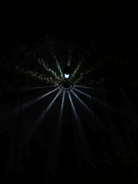 Фотография покупателя товара Садовый светильник на солнечной батарее «Цилиндр», 4.5 × 30 × 4.5 см, 1 LED, свечение белое - Фото 16