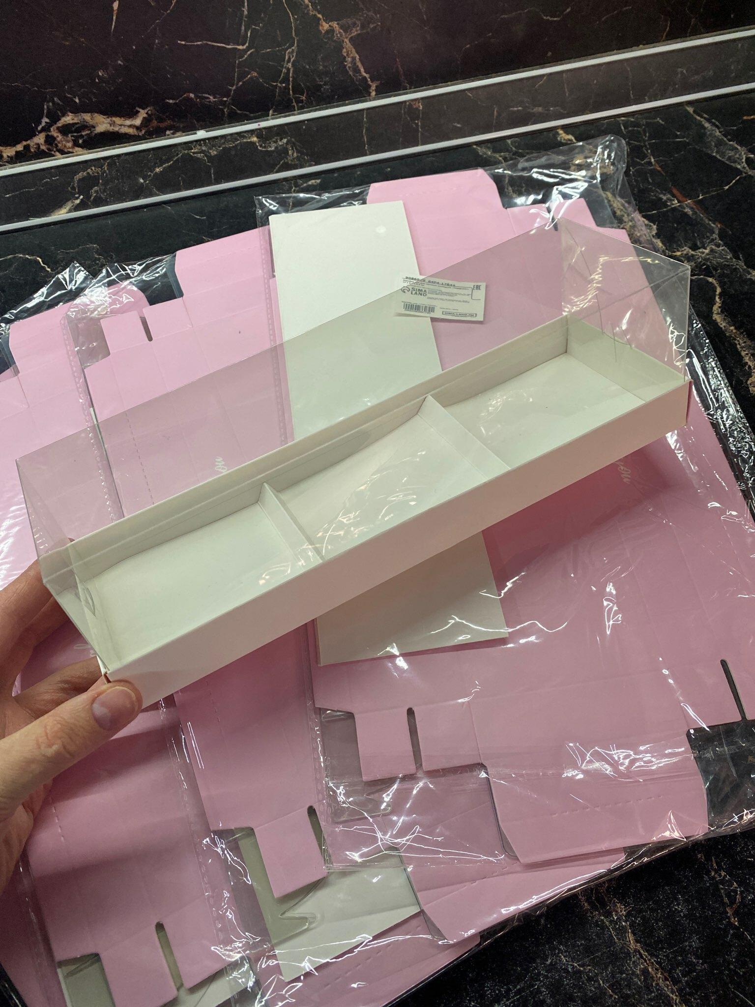 Фотография покупателя товара Коробка кондитерская для муссовых пирожных «Сердечки», 27 х 8.6 х 6.5 см