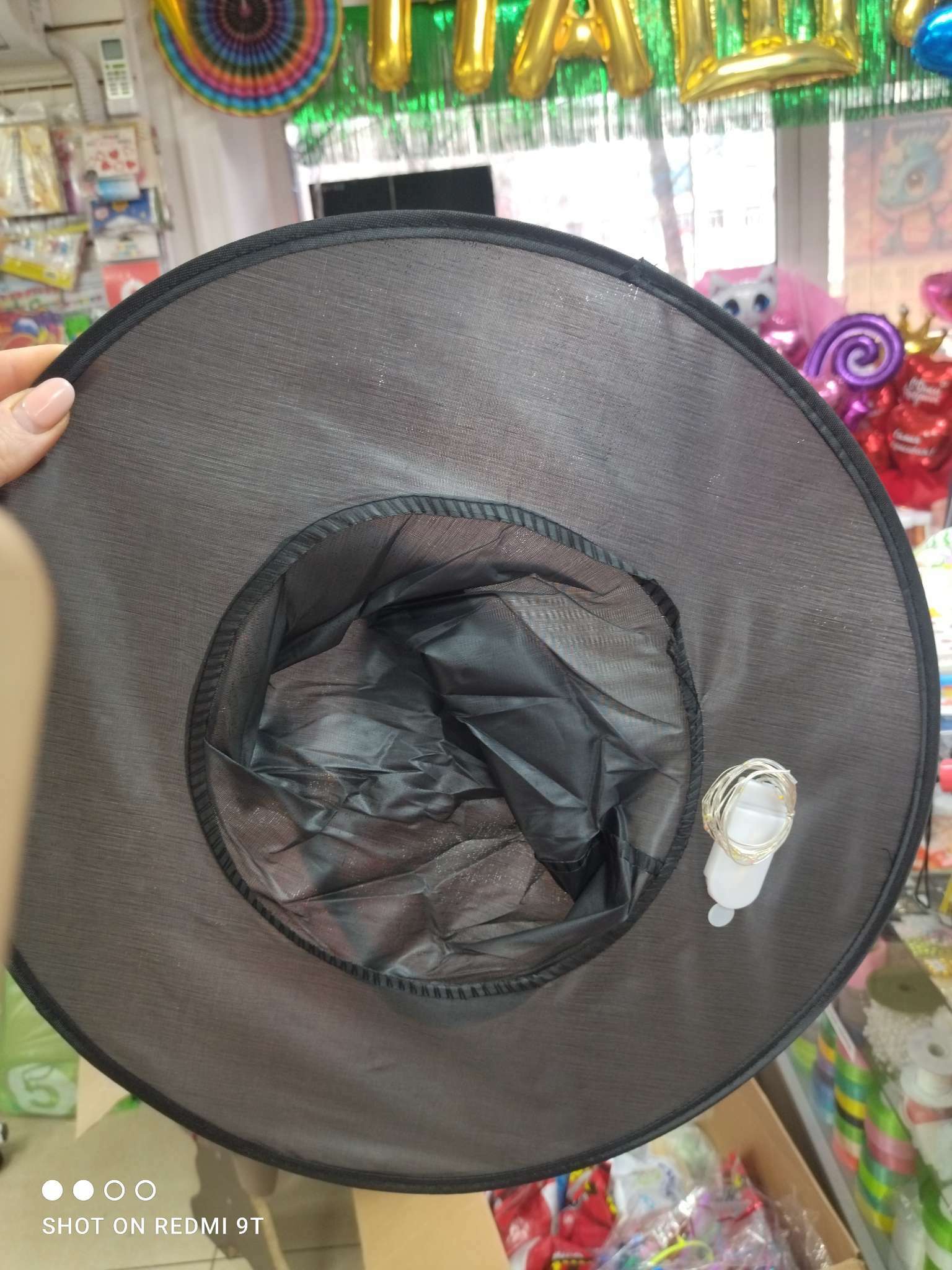 Фотография покупателя товара Карнавальная шляпа «Колдунья» с диодами, чёрный - Фото 2