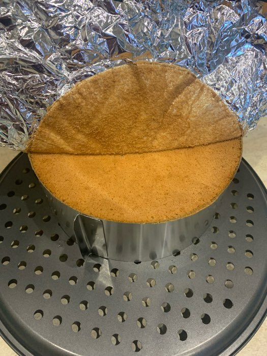 Фотография покупателя товара Форма разъёмная для выпечки кексов и тортов с регулировкой размера Доляна, d=16-20 см, цвет хромированный - Фото 1