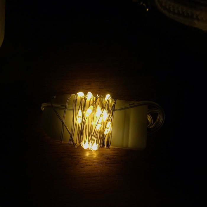 Фотография покупателя товара Гирлянда «Нить» 2 м роса, IP20, серебристая нить, 20 LED, свечение жёлтое, CR2032х2