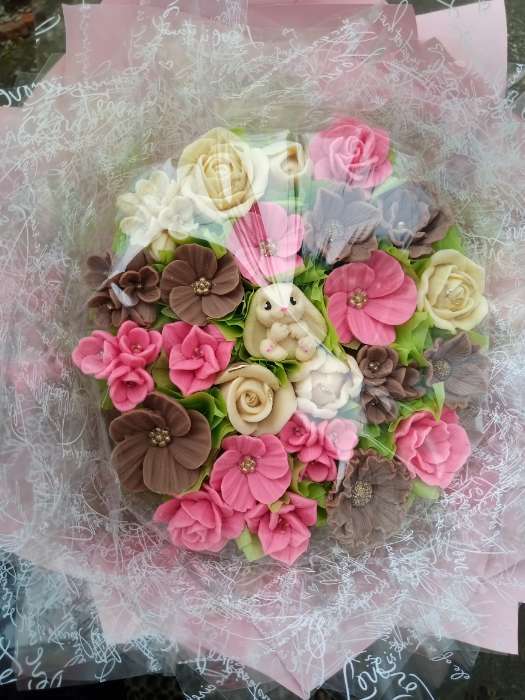 Фотография покупателя товара Пленка для цветов «Искра» жёлтый+белый 0.7×8.2 м, 40 мкм - Фото 6