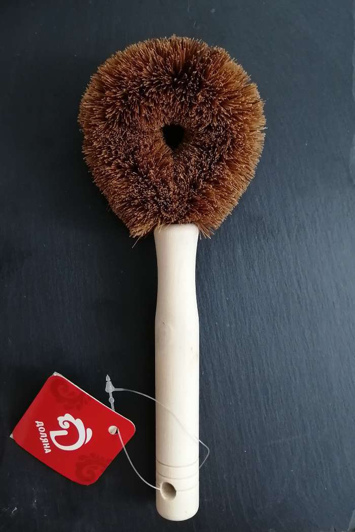 Фотография покупателя товара Щётка для чистки посуды Доляна, 8×4,5×23 см, щетина кокос, деревянная ручка - Фото 6
