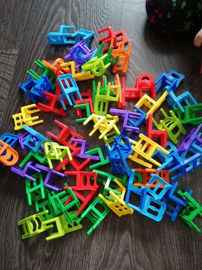 Фотография покупателя товара Настольная игра «На 4 ногах», большая версия, 70 стульев, 8 цветов - Фото 10