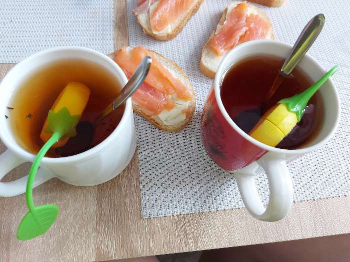 Фотография покупателя товара Ситечко для чая Доляна «Лимон», 10 см, цвет МИКС - Фото 5