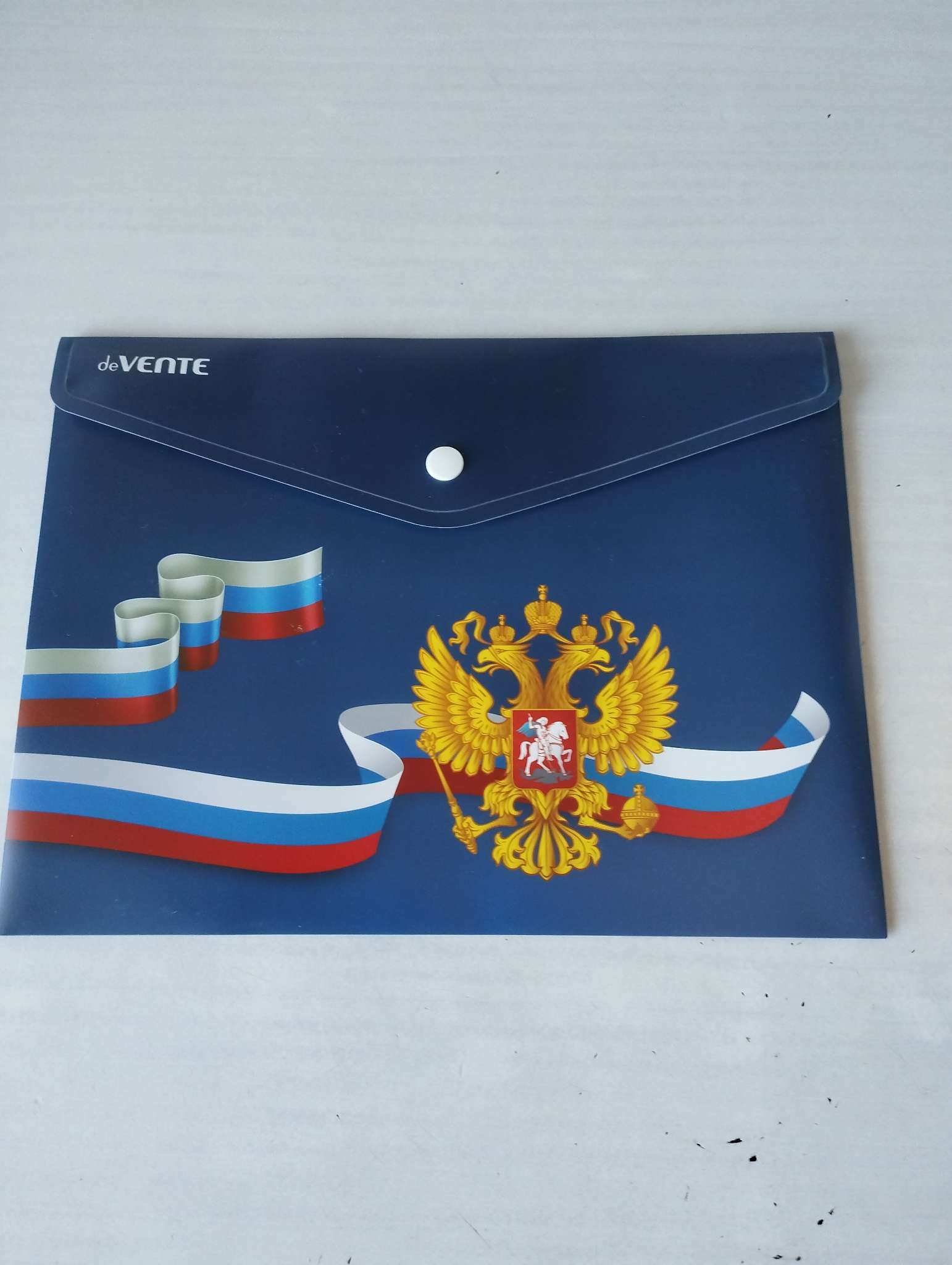 Фотография покупателя товара Папка-конверт на кнопке А5, 180 мкм, deVENTE "Герб" синий