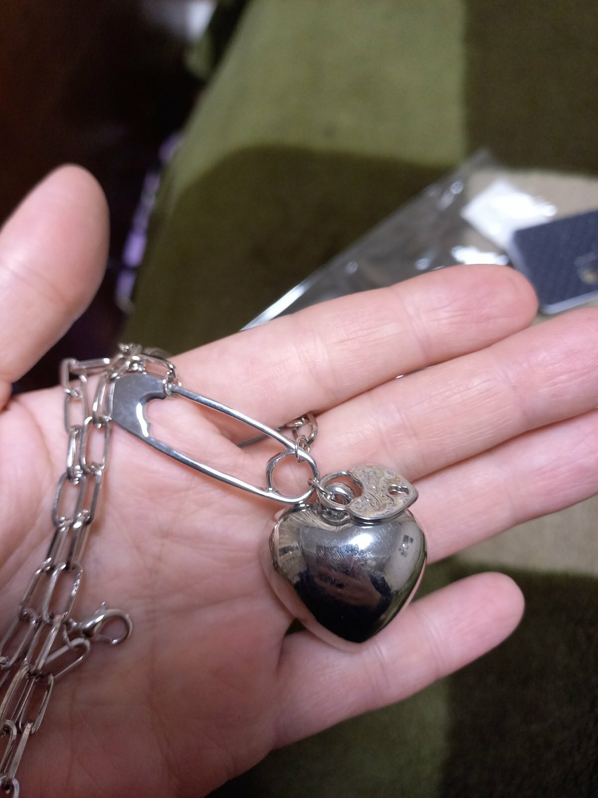 Фотография покупателя товара Кулон «Цепь» сердечко на булавке, цвет серебро, 50 см