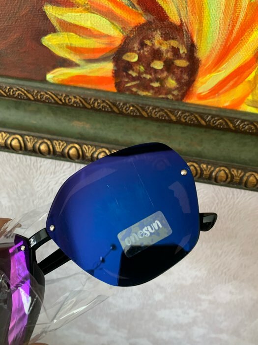 Фотография покупателя товара Очки солнцезащитные женские "OneSun", uv 400, 14.5 х 3 х 5.5 см, линза 6.5 х 5.6 см - Фото 3