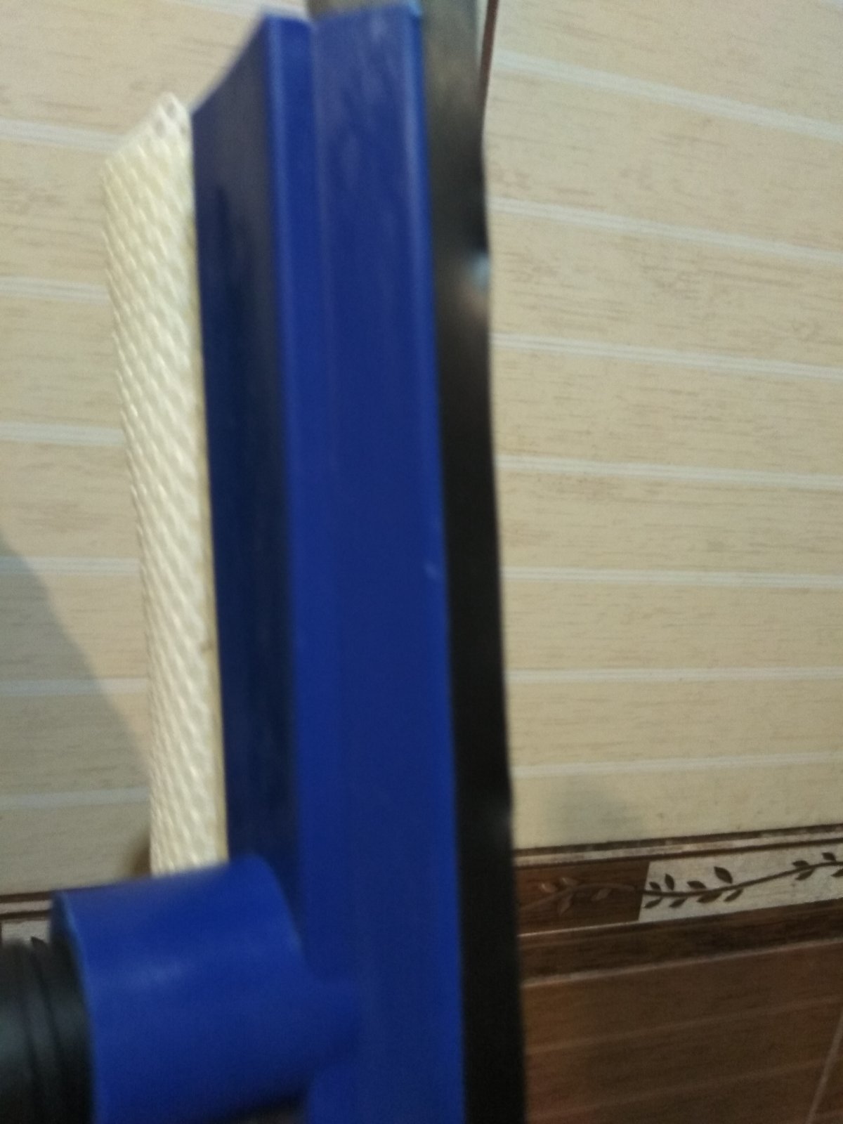 Фотография покупателя товара Окномойка с телескопической металлической окрашенной ручкой и сгоном Доляна, 20×49(75) см, поролон, цвет синий - Фото 6
