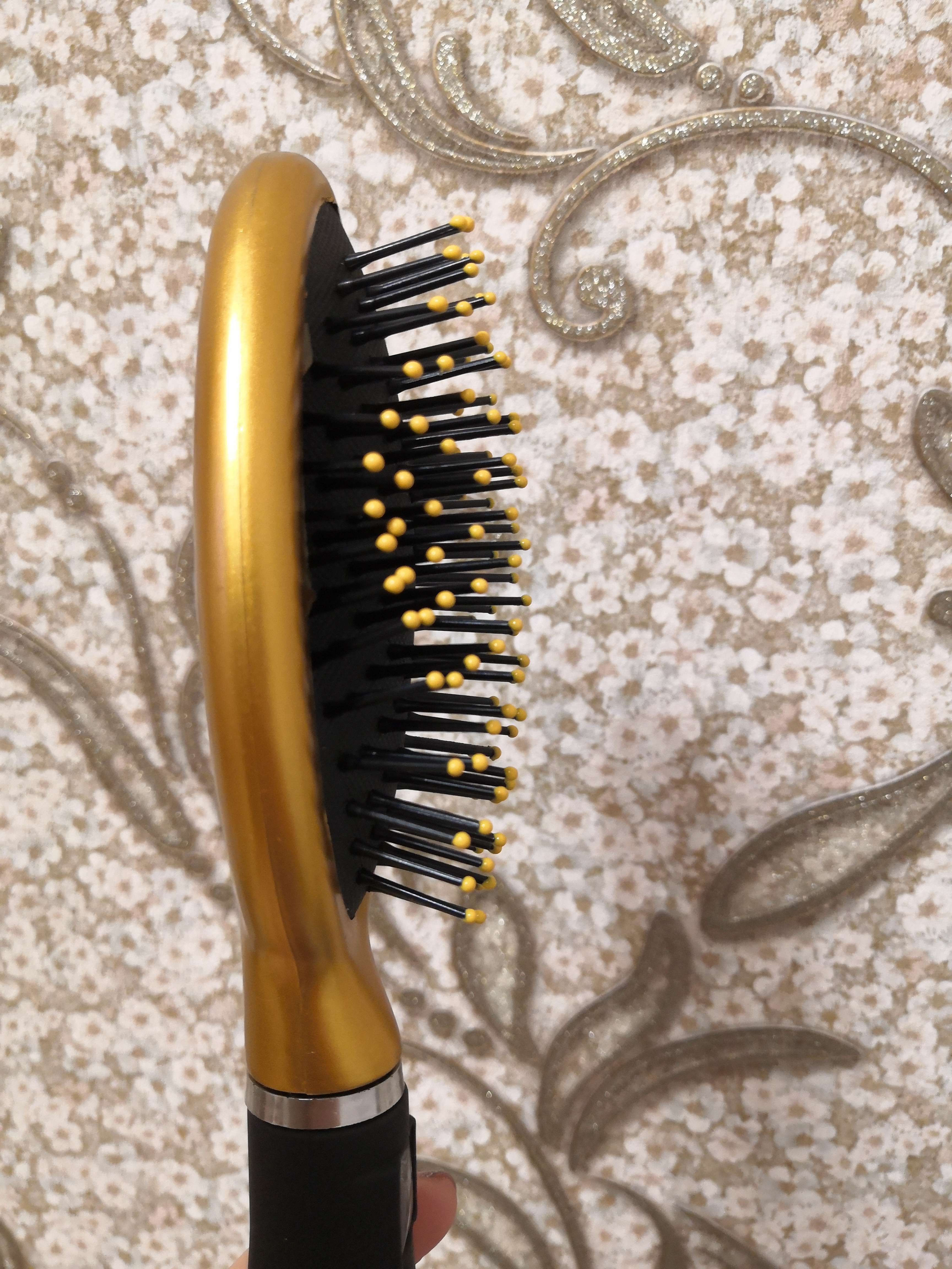 Фотография покупателя товара Щетка массажная для волос TNL овальная, нейлоновые штифты, 60 мм, золотая - Фото 1