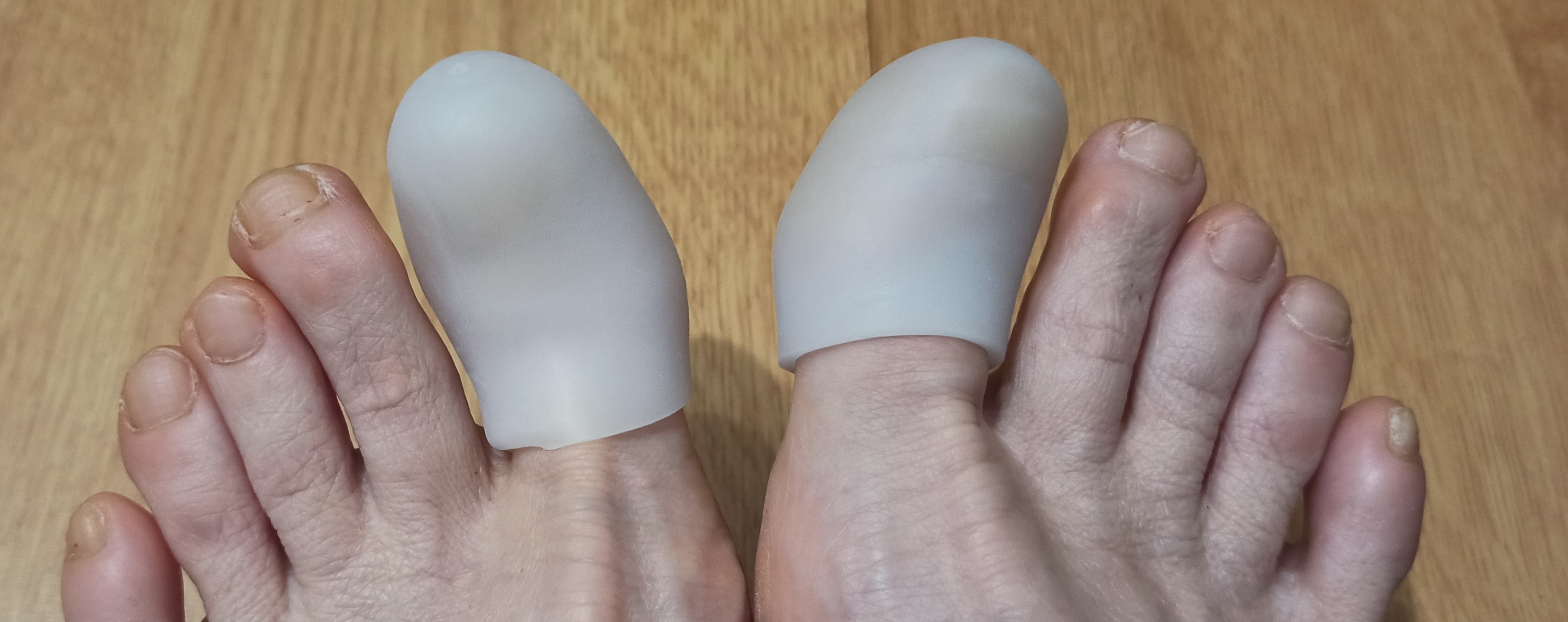 Фотография покупателя товара Напальчники для больших пальцев ног, силиконовые, 5.5×3.5×1 см, пара, белые - Фото 9