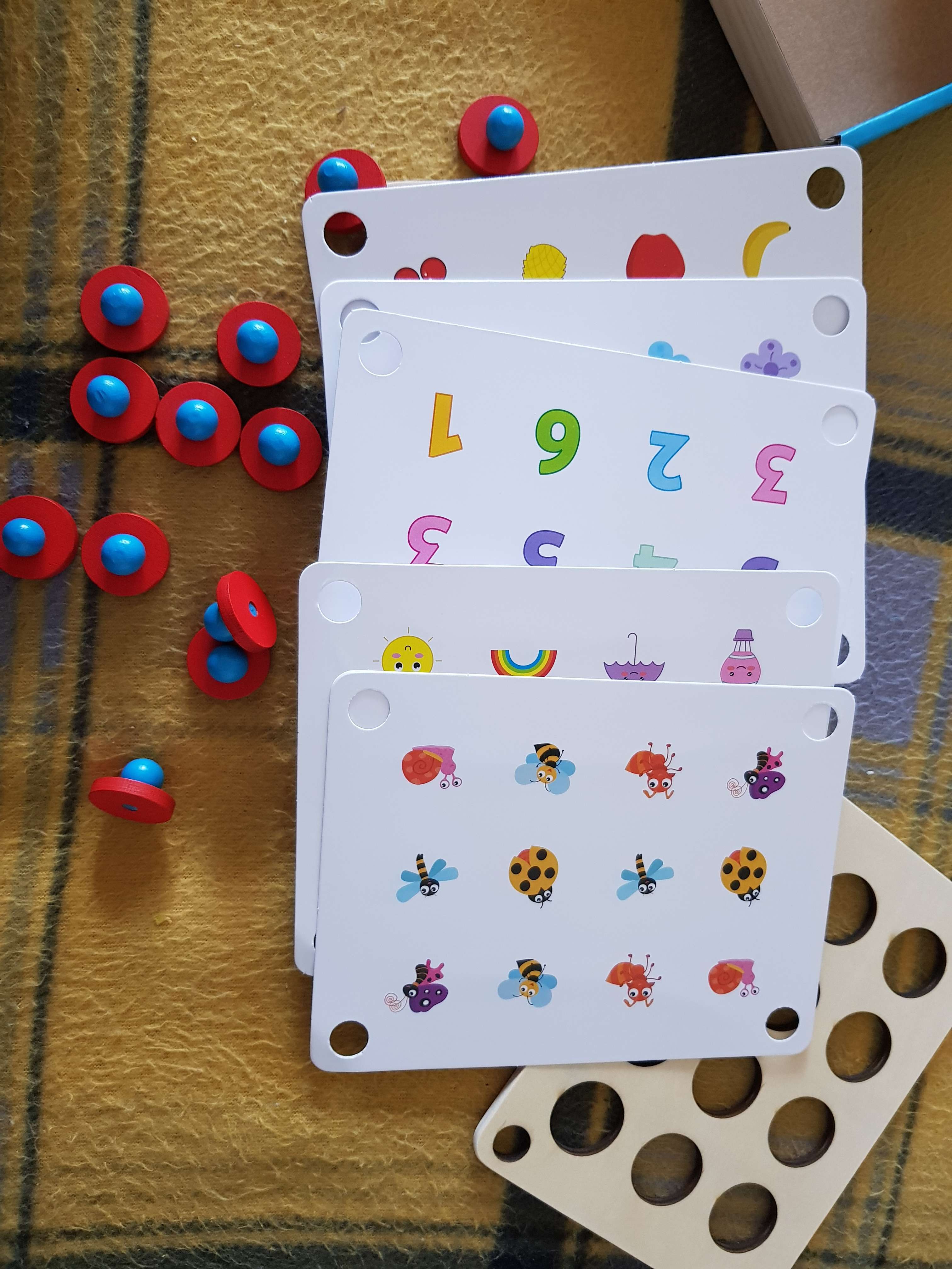 Фотография покупателя товара Детская развивающая игра «Мемори» 13,5 × 18,5 × 2,8 см - Фото 2