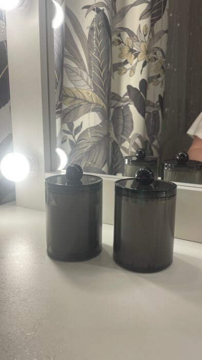 Фотография покупателя товара Органайзер для ватных дисков, с крышкой, d=7×11.5 см, полупрозрачный, чёрный - Фото 2