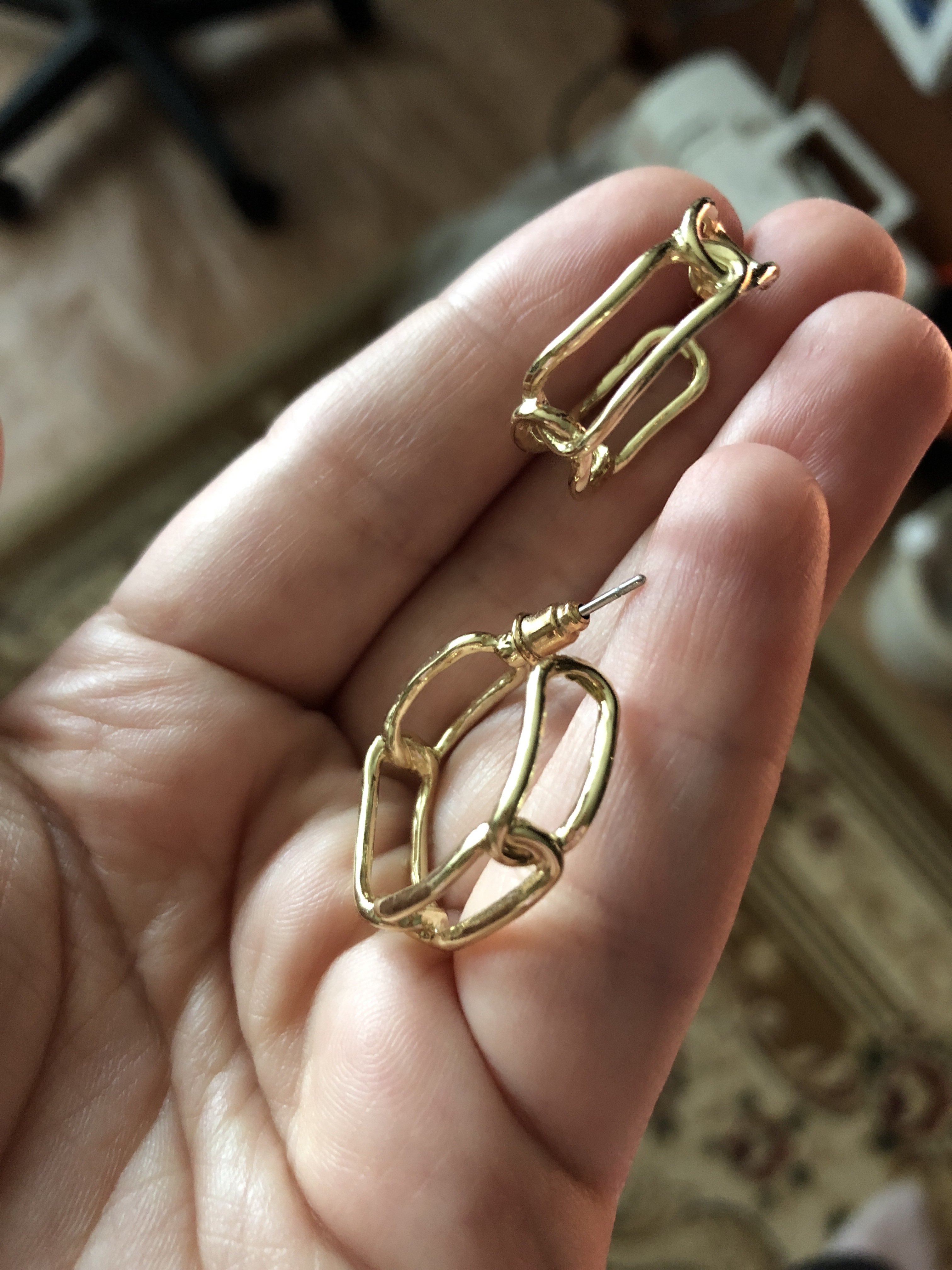 Фотография покупателя товара Серьги-кольца «Цепи» вытянутые, цвет золото - Фото 1