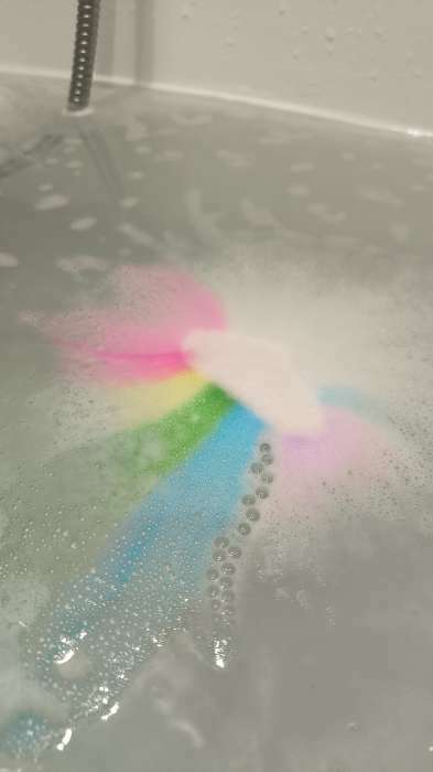 Фотография покупателя товара Бомбочка для ванн "волшебное облако радуга", 150 г - Фото 1