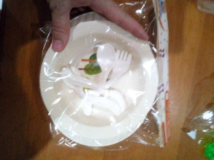Фотография покупателя товара Набор детской посуды: тарелка на присоске, 500 мл, ложка, 2 шт., вилка, 2 шт., цвета МИКС - Фото 10
