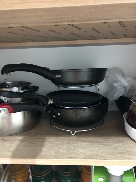 Фотография покупателя товара Подставка для хранения сковородок на 3 предмета, 28×23×22 см, цинк, цвет серебристый - Фото 2