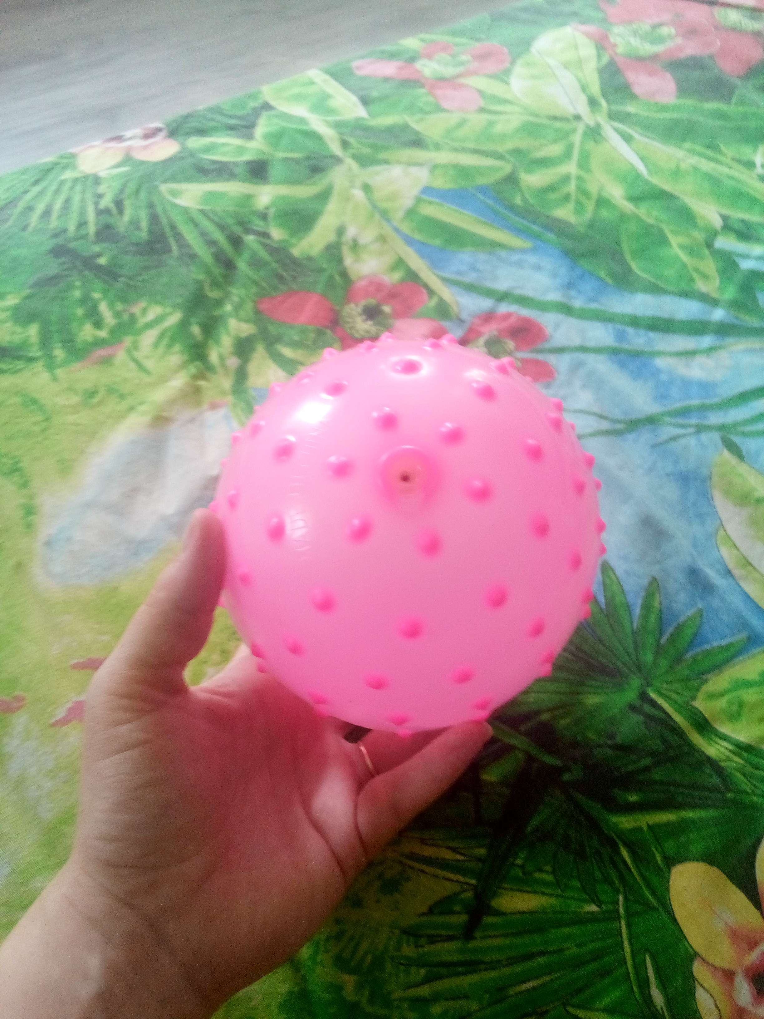 Фотография покупателя товара Мяч массажный, d=12 см, 24 г, цвета МИКС - Фото 1