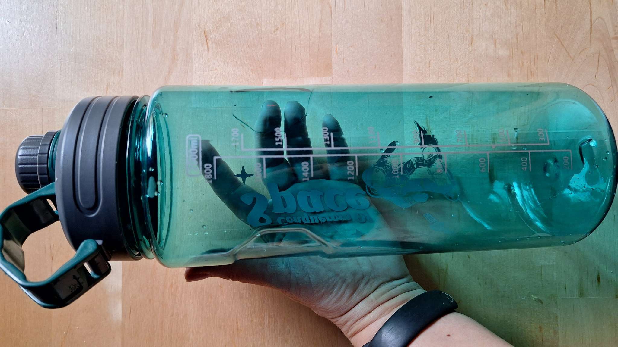 Фотография покупателя товара Бутылка для воды «Мастер К» 1.9 л, спортивная 31×10 см - Фото 1