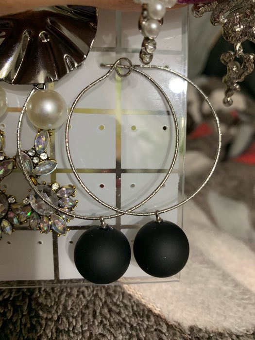 Фотография покупателя товара Серьги ассорти «Снежок» в кольце, цвет чёрный в серебре