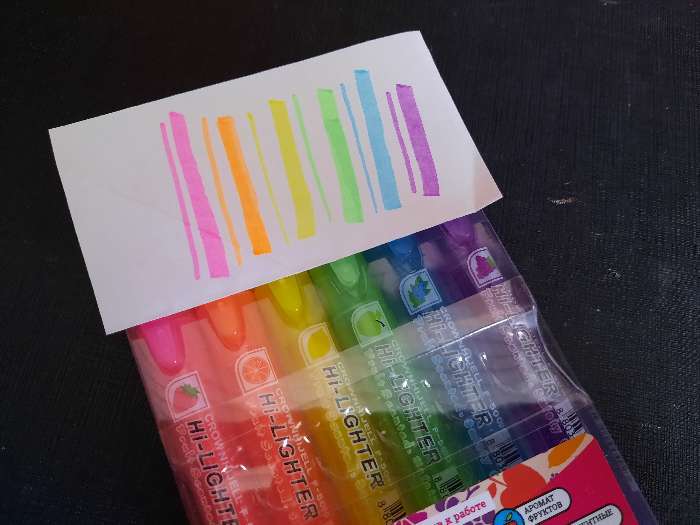 Фотография покупателя товара Набор маркеров текстовыделителей 6 цветов 1-4 мм, Crown "Multi Hi-Lighter Aroma", ароматизированные, чехол - Фото 2