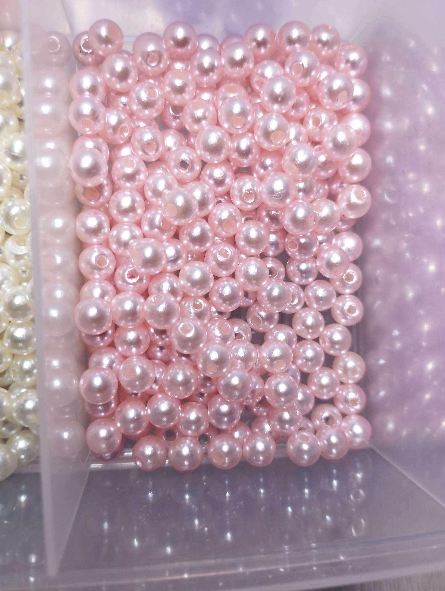 Фотография покупателя товара Бусины для творчества пластик "Розовый для Барби" набор 200 шт  d=0,6 см МИКС - Фото 1