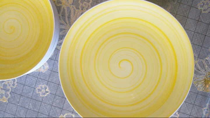 Фотография покупателя товара Тарелка фарфоровая Infinity, d=24 см, цвет бирюзовый - Фото 4