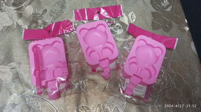 Фотография покупателя товара Форма для мороженого Доляна «Мишутка», силикон, 14×8×2,5 см, цвет розовый - Фото 5