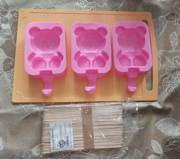Фотография покупателя товара Форма для мороженого Доляна «Мишутка», силикон, 14×8×2,5 см, цвет розовый - Фото 6