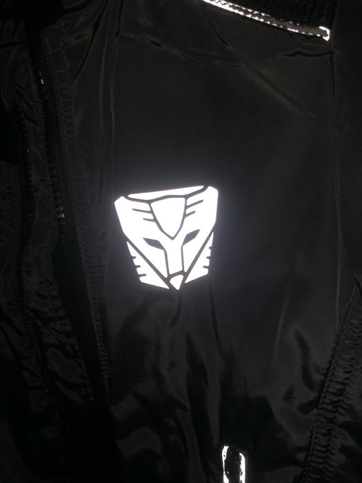 Фотография покупателя товара Светоотражающая термонаклейка на одежду «Трансформер»