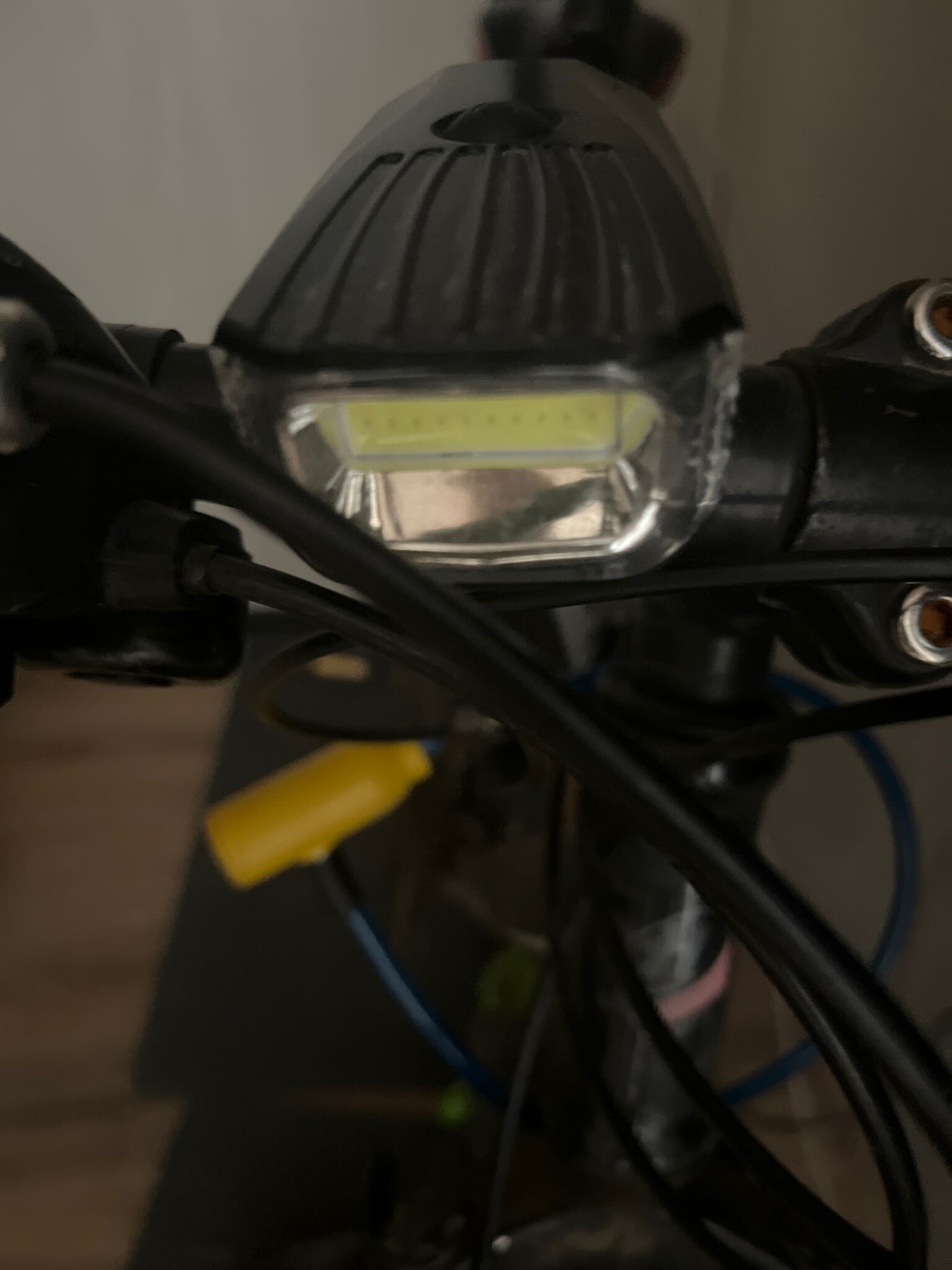 Фотография покупателя товара Фонарь велосипедный передний и задний аккумуляторный, водонепроницаемый, 7 режимов - Фото 2