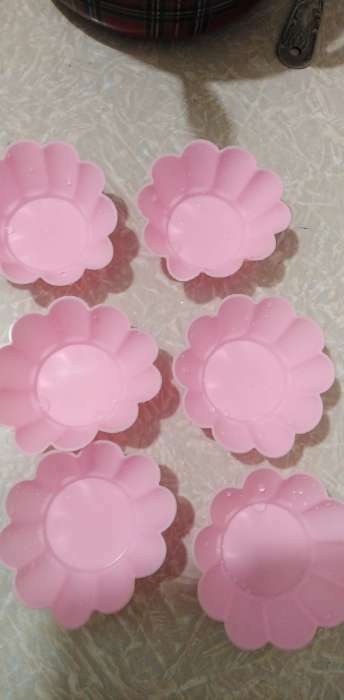 Фотография покупателя товара Формы для выпечки кексов Доляна «Ромашки», силикон, 7×3 см, набор 6 шт., розовые - Фото 1