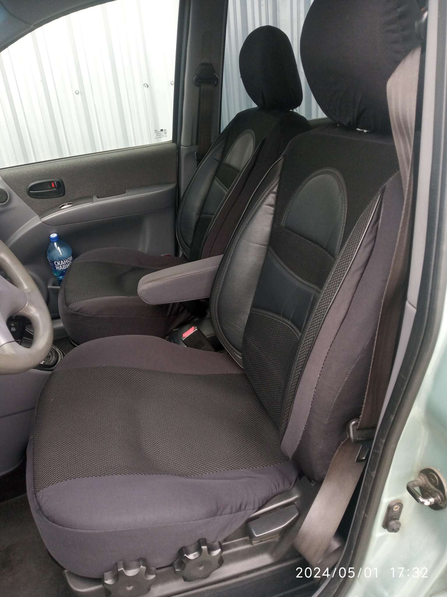 Фотография покупателя товара Чехлы на сиденья в автомобиль TORSO Premium, 11 предметов, кожаные вставки, красные вставки - Фото 3