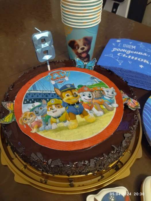 Фотография покупателя товара Свеча в торт на шпажке «Алмаз», цифра "8", голубая, 4,8х2,6 см
