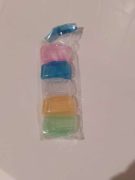 Фотография покупателя товара Набор футляров для зубной щётки, 5 шт, 4×2×1,7 см, пластик, цвет МИКС - Фото 7