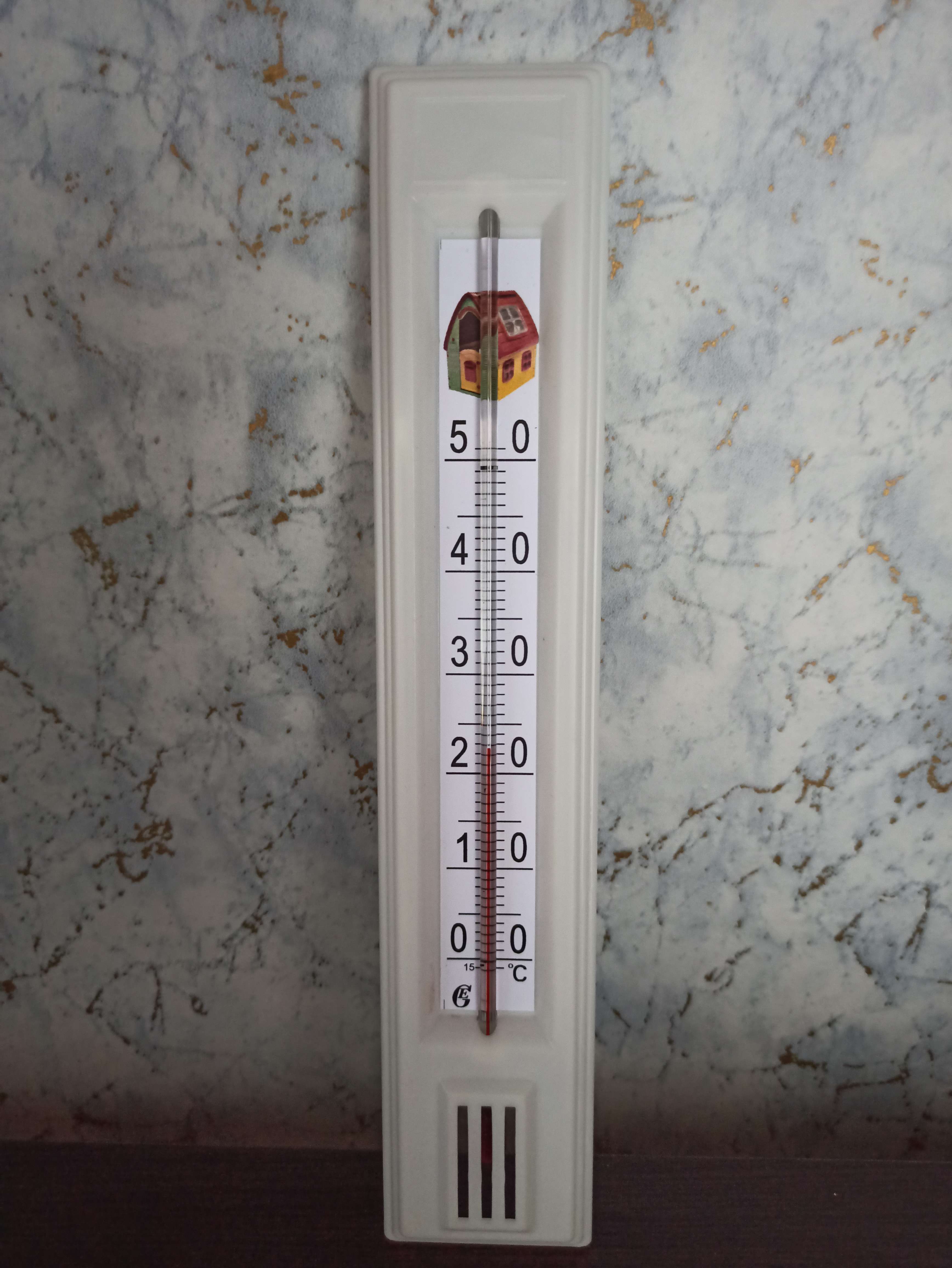 Фотография покупателя товара Термометр, градусник комнатный, для измерения температуры "Модерн", от 0° до 50 °C - Фото 2