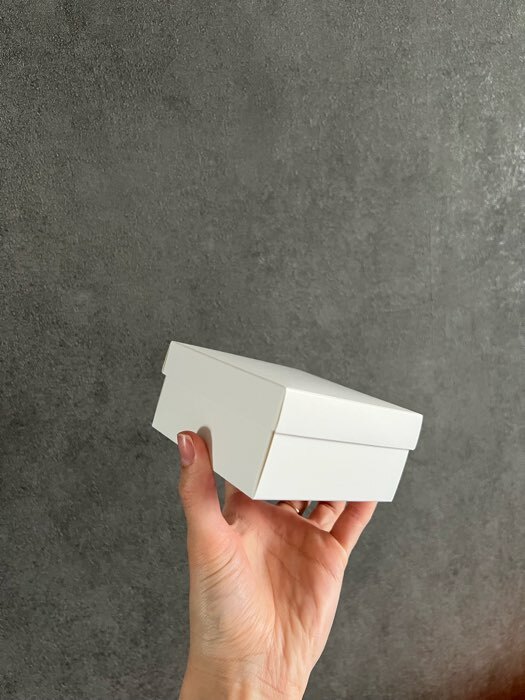 Фотография покупателя товара Коробка складная, крышка-дно, белая, 10 х 10 х 5 см - Фото 2