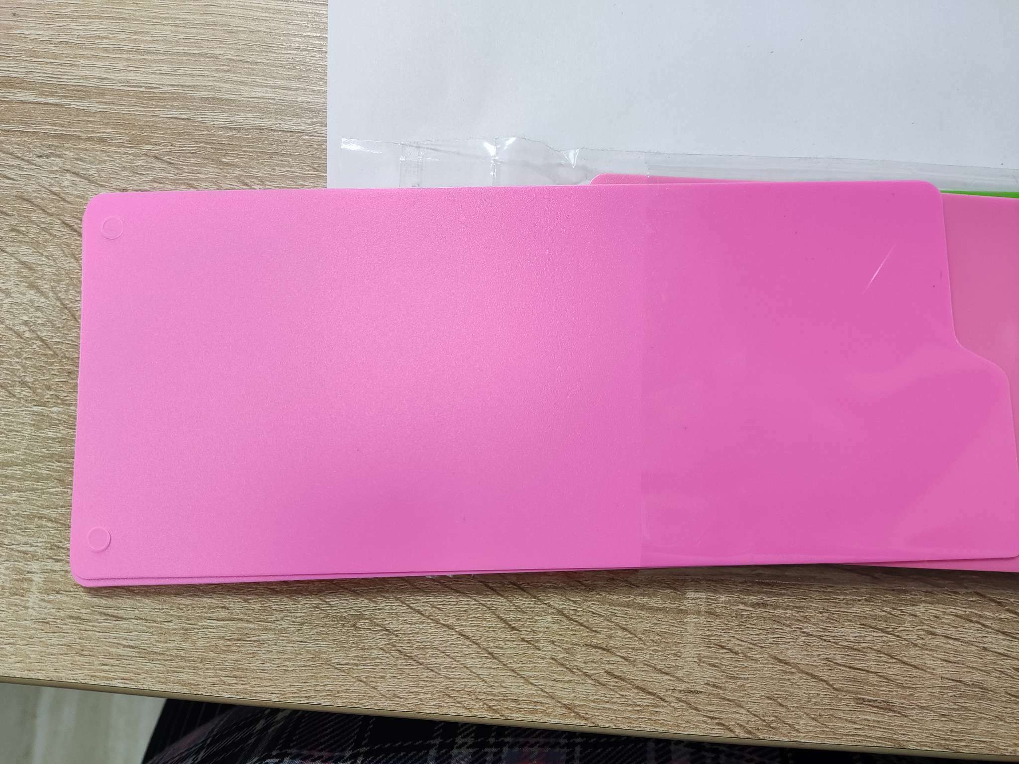 Фотография покупателя товара Набор разделителей листов 240×100 мм (для формата А4) Office-2000, 12 листов без индексации, 4 цвета, пластиковые - Фото 1