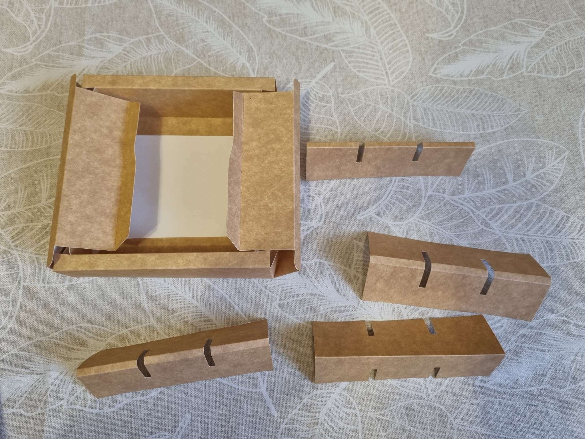 Фотография покупателя товара Коробка складная под 9 конфет, крафт, 13,8 х 13,8 х 3,8 см - Фото 23