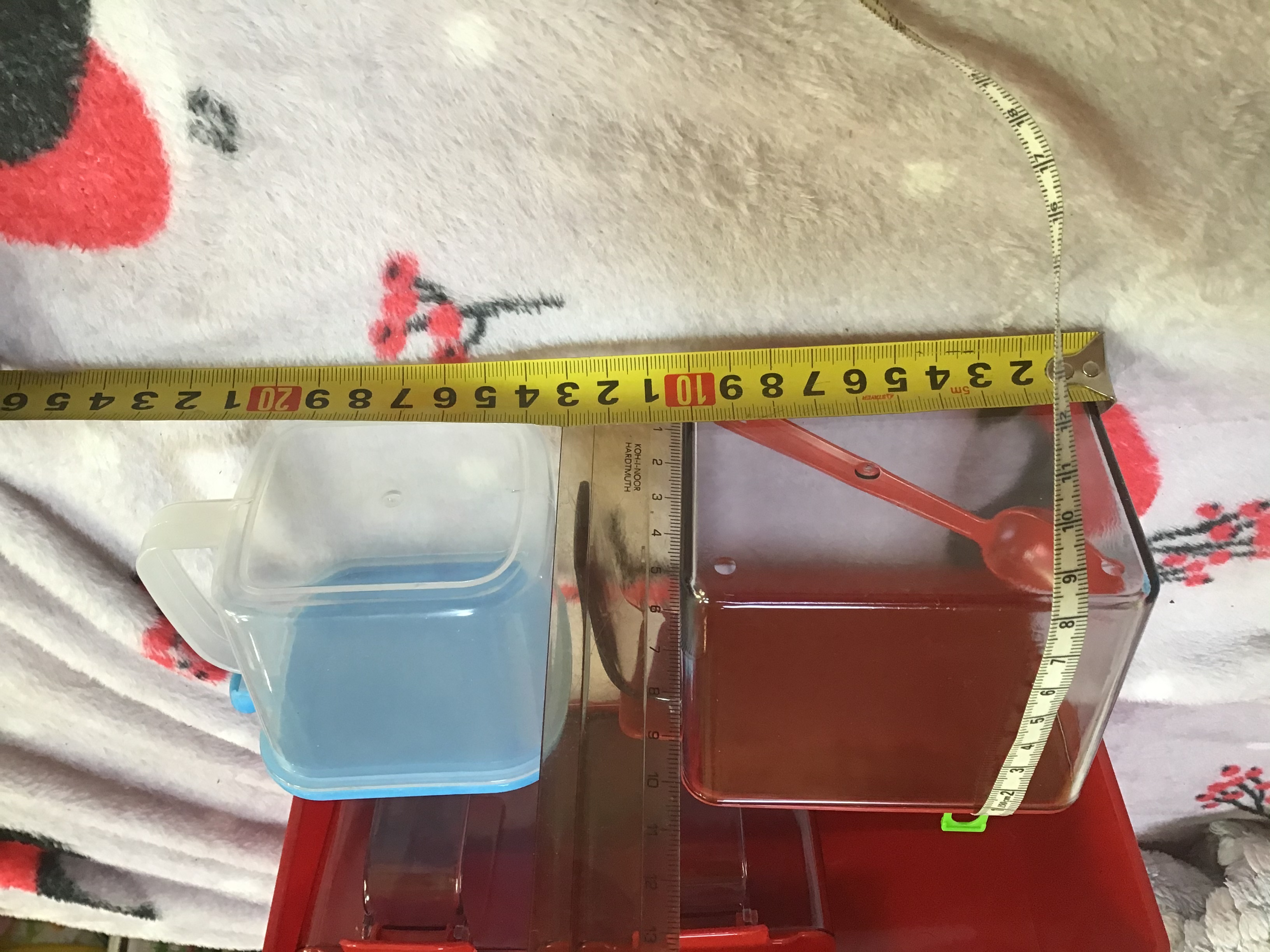 Фотография покупателя товара Набор банок для сыпучих продуктов QLux, 3 шт, 27×12×10 см, на подставке, цвет МИКС - Фото 4