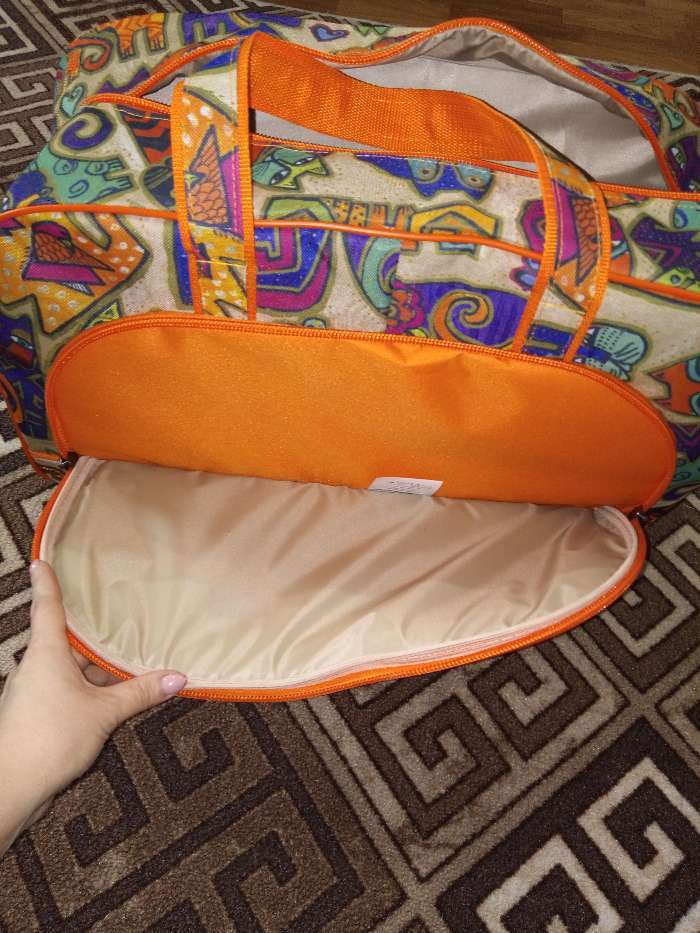 Фотография покупателя товара Сумка дорожная на молнии, 2 наружных кармана, длинный ремень, цвет оранжевый/разноцветный