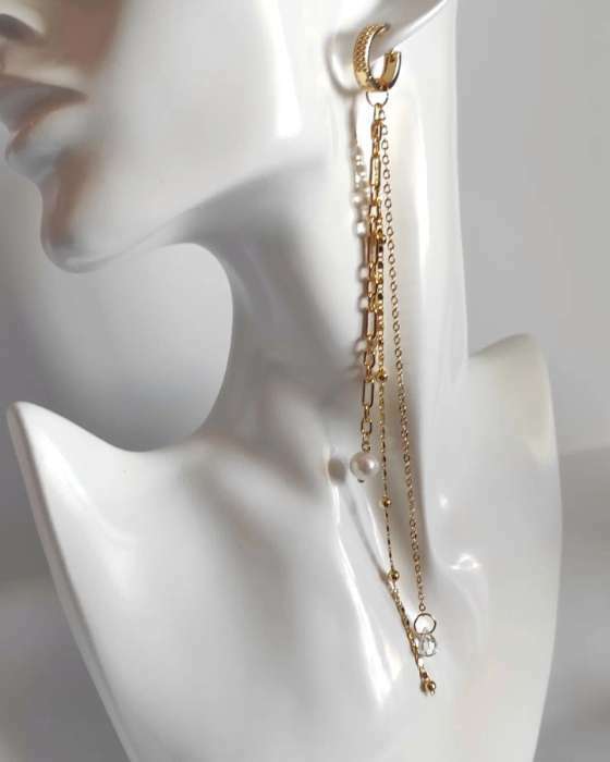 Фотография покупателя товара Бюст для украшений «QF. Половина лица», отверстие под серьгу, 18×7×28 см, чёрный - Фото 1