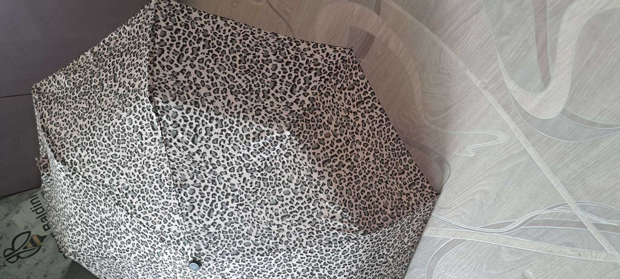 Фотография покупателя товара Зонт автоматический «Леопард», эпонж, 3 сложения, 8 спиц, R = 48 см, цвет МИКС - Фото 1