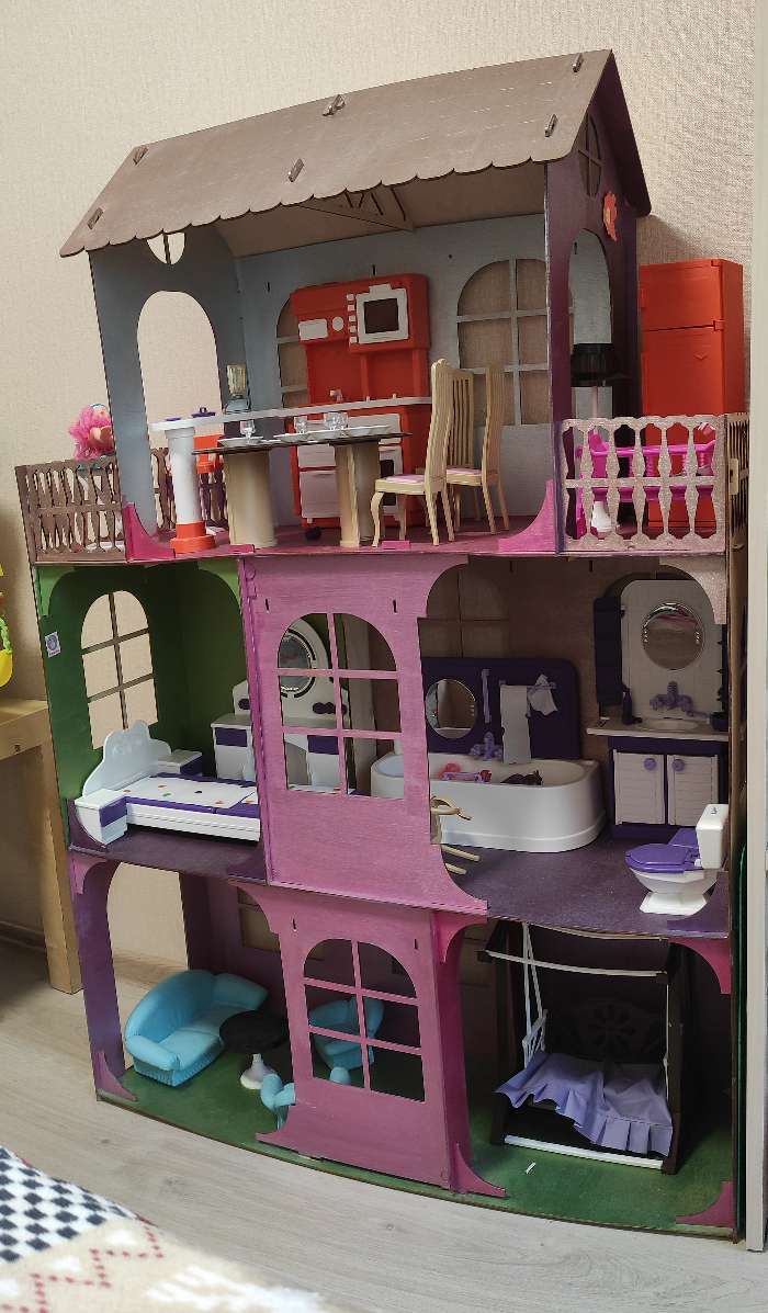 Фотография покупателя товара Конструктор «Большой кукольный дом», без мебели и текстиля, фанера — 3 мм, этаж: 33 см - Фото 2
